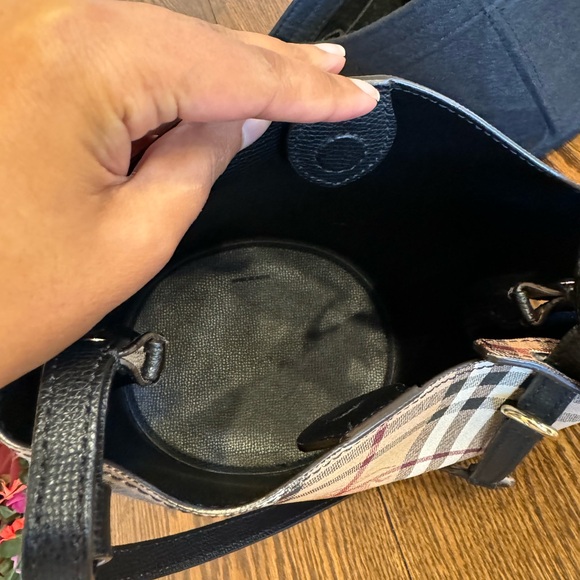 BURBERRY HAYMARKET CHECK COLOURS LORNE BUCKET CROSSBODY - Picture 7 of 14